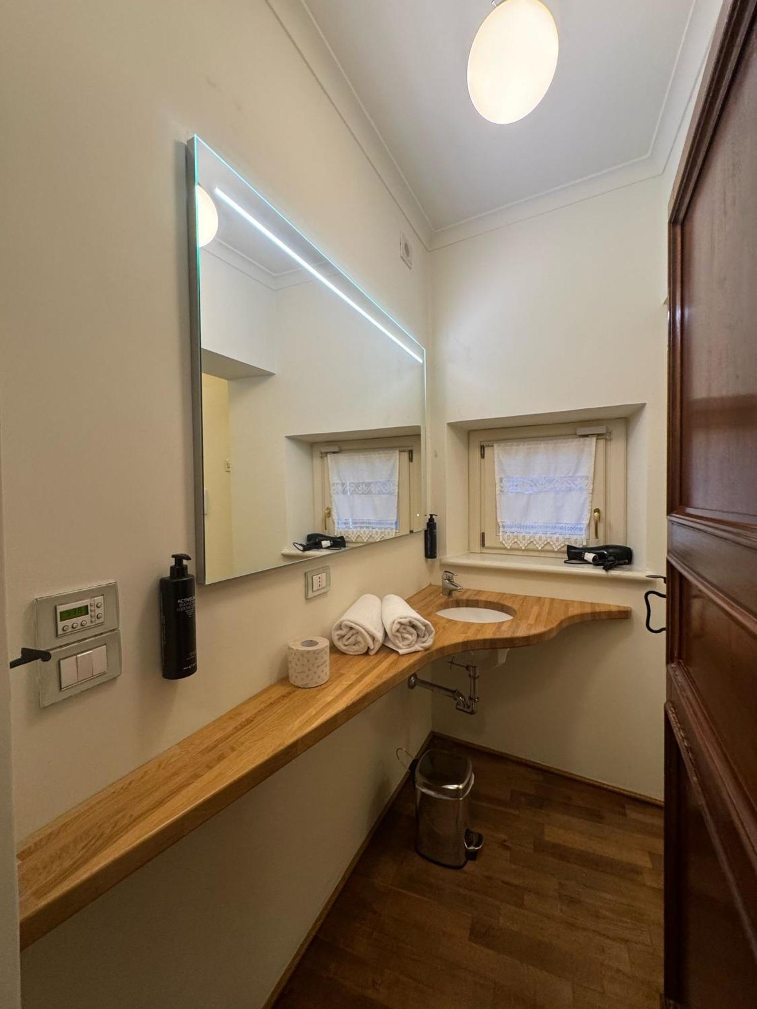 Urbino Apartments - Palazzo Paltroni Studio Kültér fotó